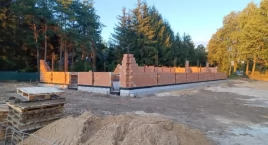 Na wjeździe do Ciechanowa budują nowy market. W pobliskich gminach powstaną cztery kolejne [zdjęcia]