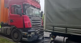 Z ostatniej chwili: Zderzenie dwóch ciężarówek. Trwa…