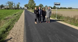 Zdjęcie przedstawia: Przebudowali drogę w gminie Ojrzeń