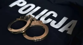 Oblał się benzyną i trzymał zapalniczkę. Groził, że &hellip;