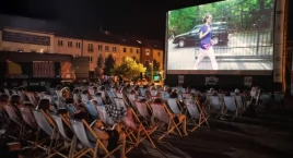 Kino na leżakach. Przed nami plenerowy seans w Ciechanowie