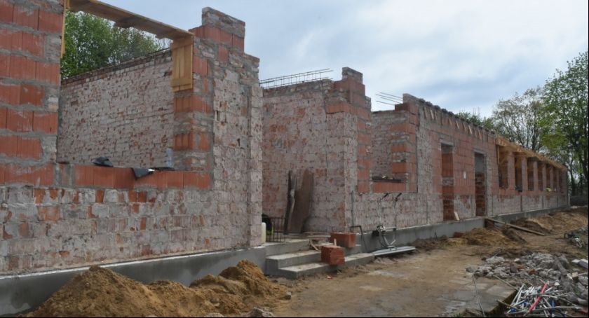Duża inwestycja w gminie Obrowo. Powstanie świetlica i siedziba gminnej instytucji [FOTO]