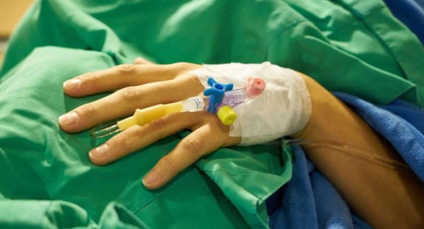Brutalne pobicie w nocy w Toruniu. Mundurowi zatrzymali… poszkodowanego