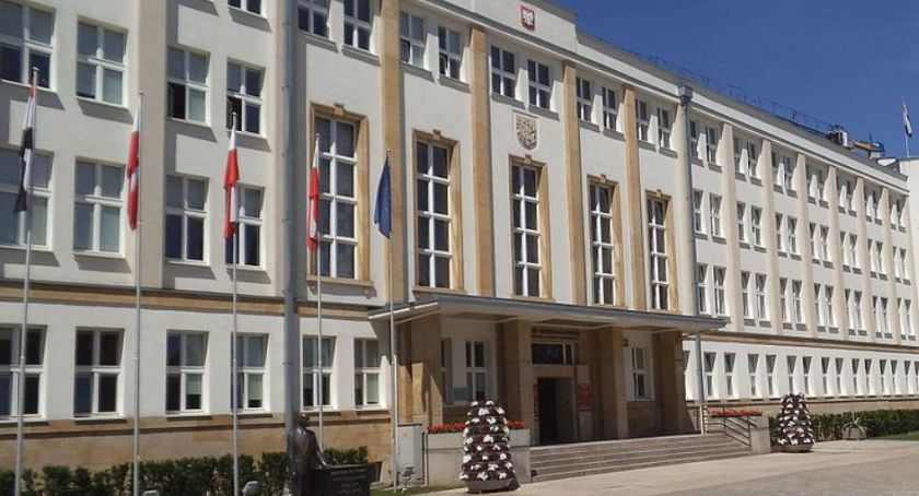 Koronawirus u pracowniczki Urzędu Marszałkowskiego w Toruniu