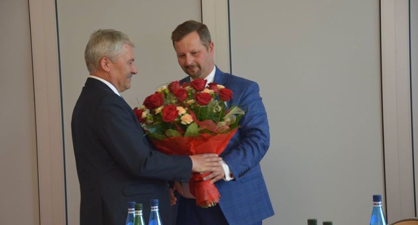 Radni z gminy Łysomice obdarzyli wójta Piotra Kowala zaufaniem na kolejny rok