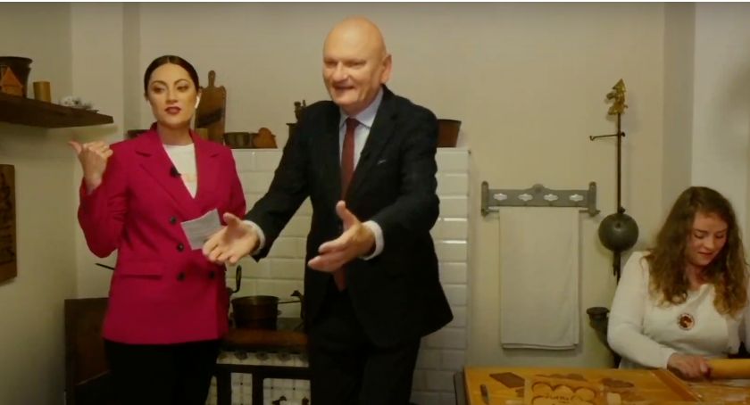 „Onet Rano” odwiedził Toruń. Michał Zaleski wręczył dziennikarzom prezent [WIDEO]