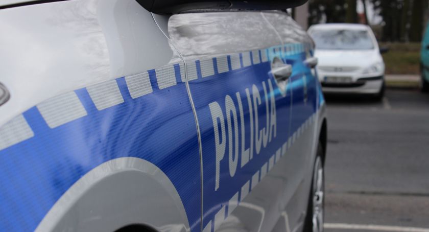 Mężczyzna nie mógł podnieść skutera. Przed nieszczęściem uchronił go przypadkowy świadek…
