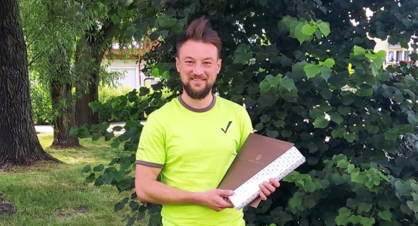 Sportowiec z Torunia wszedł w ogień i uratował życie człowiekowi