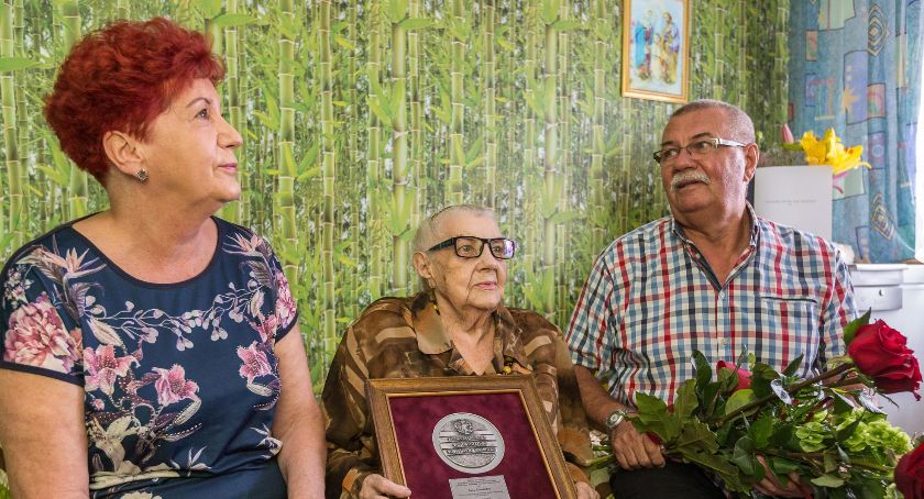 Stuletnia Irena Kazanecka z Torunia otrzymała medal Unitas Durat [FOTO]