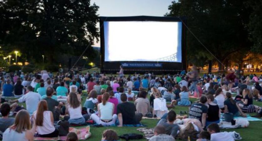 W ten weekend nad jeziorem pod Toruniem zagości kino plenerowe
