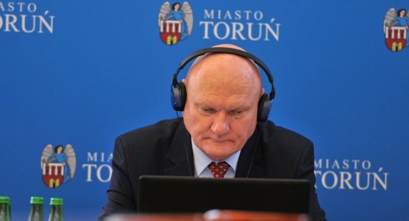 Koronawirus uderza w miejską kasę. Prezydent blokuje miliony na wydatki i inwestycje
