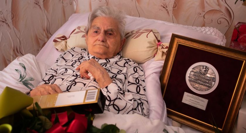 Stuletnia Weronika Stachewicz otrzymała medal Unitas Durat [FOTO]