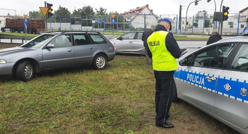 Niebezpieczna środa w Toruniu. Seria kolizji na Szosie Lubickiej [FOTO]