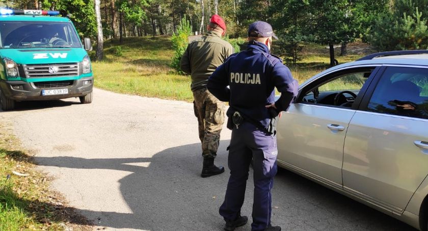 Zakaz wstępu na poligon. Toruńska policja prowadzi kontrole