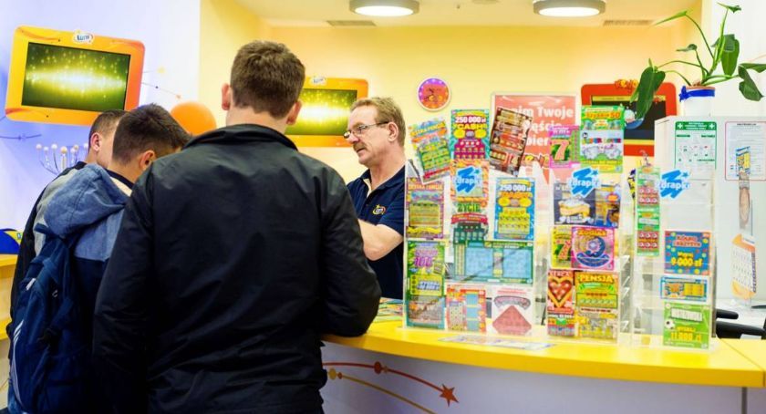 Ogromna wygrana w grze LOTTO pod Toruniem. Ile zgarnął szczęśliwiec?