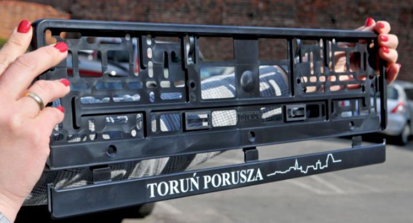 Wydział Komunikacji wciąż sparaliżowany. Zaleski: Przepraszam, że trzeba czekać na rejestrację