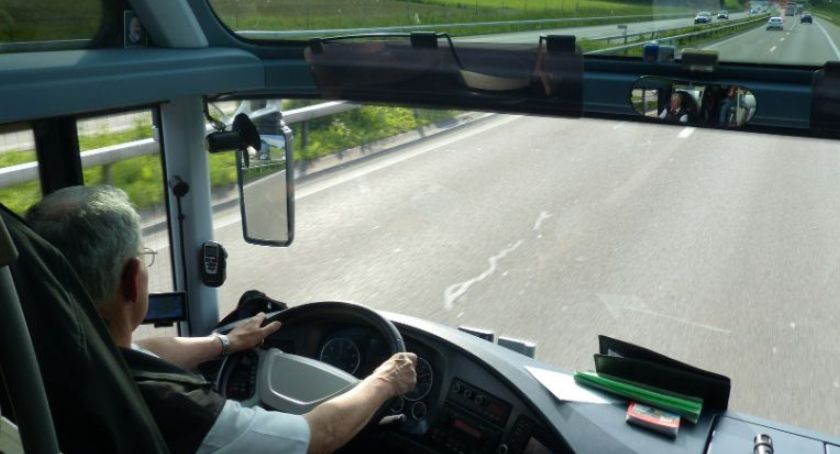 Kto dowiezie mieszkańców Obór do Torunia? Na MZK trzeba poczekać