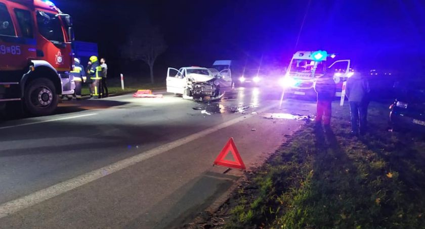 Wypadek pod Toruniem. Cztery osoby ranne [FOTO]
