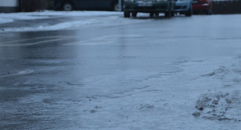 Ostrzeżenie IMGW dla Torunia. Pogoda znowu da nam się we znaki