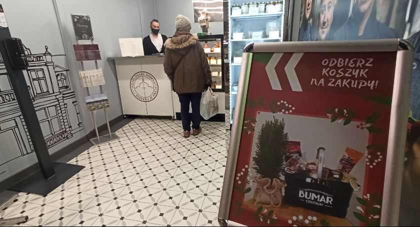 Odbierz koszyk na zakupy w Centrum BUMAR w Toruniu [FOTO]