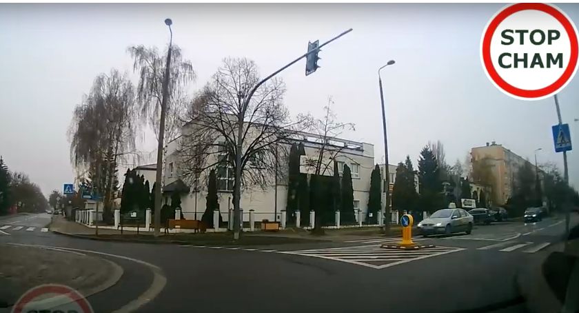 „Stop Cham” z Torunia. Z taksówkarzem w roli głównej [WIDEO]