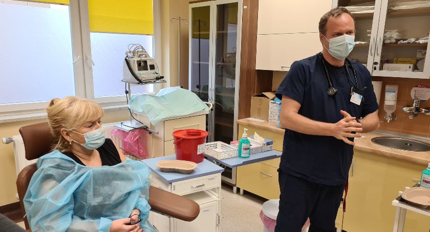 Oto pierwsza osoba zaszczepiona przeciwko COVID-19 w kujawsko-pomorskiem