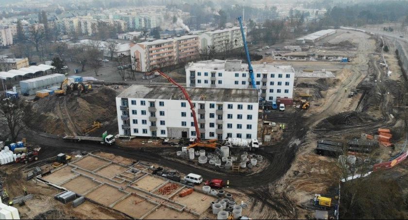 W Toruniu powstaje nowe osiedle. Gotowe dwa pierwsze bloki [FOTO]