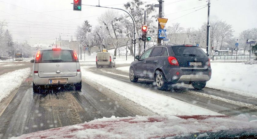 Tak drogowcy tłumaczą komunikacyjny paraliż na ulicach Torunia