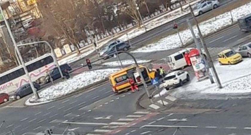 Wypadek w Toruniu. Wyjątkowo nieodpowiedzialne zachowanie kierowcy