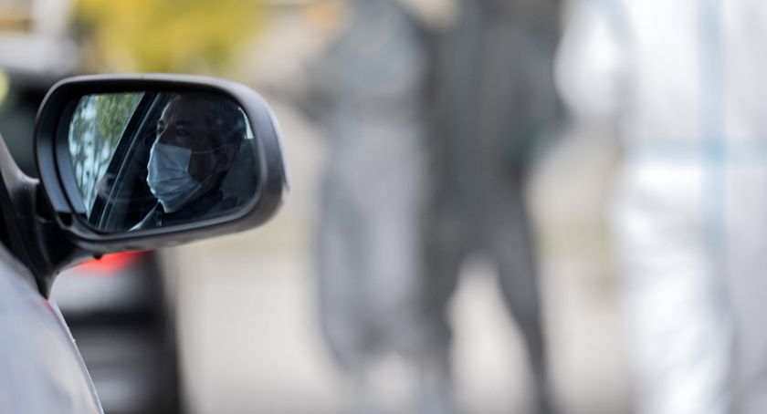 Koronawirus. W kraju wzrost zakażeń, a w Toruniu spadek