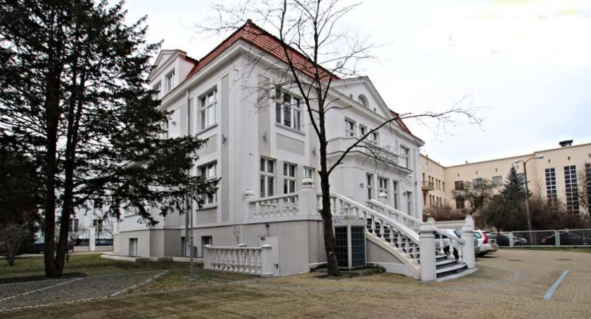 Biura w zabytkowych obiektach w Toruniu wystawione do wynajęcia