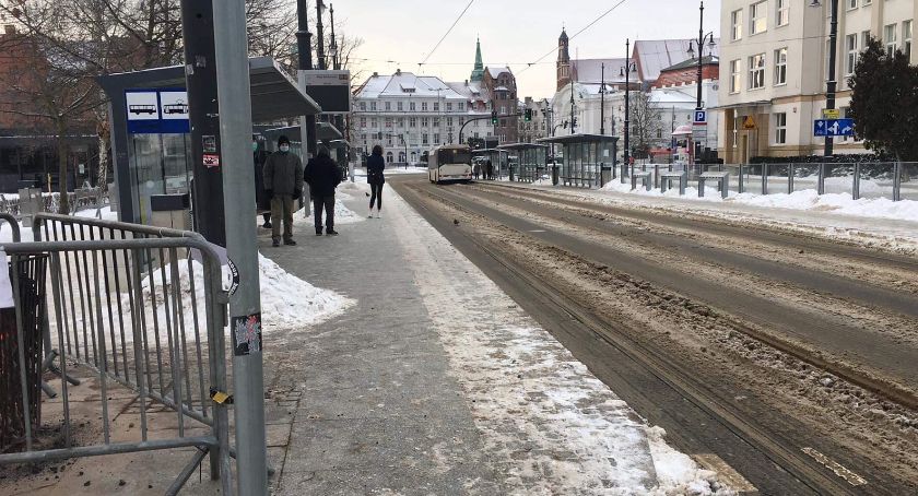 Pasażerka nie chce przyjąć mandatu. Miasto: kontrolerzy niewinni