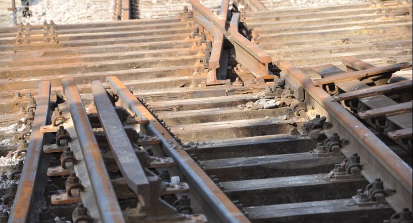 Trwają remonty peronów. Będą kolejne rogatki pod Toruniem
