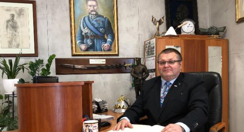 Znany przedsiębiorca Jacek Rutkowski został mianowany hrabią