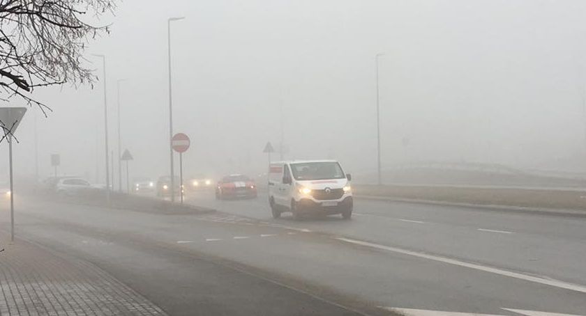 Trudny początek dnia dla kierowców. Jaka pogoda na kolejne godziny?