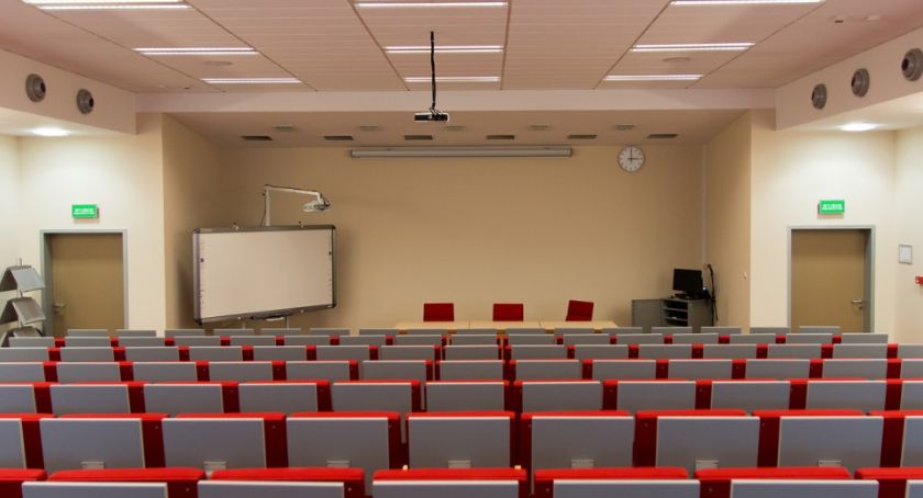 Afera na UMK. Profesorowie zapomnieli wyłączyć mikrofon