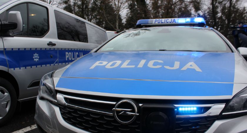 Mężczyzna z Torunia umawia się z osobami trans, a potem je bije