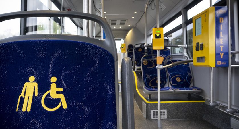 Miasto szuka kontrolera biletów. Oferuje… atrakcyjne wynagrodzenie