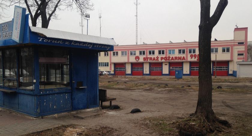 Parking przy Straży Pożarnej w Toruniu został zlikwidowany