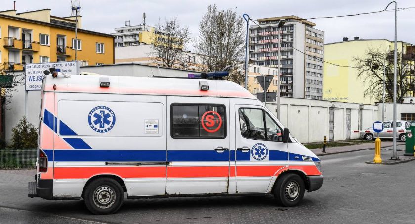 Koronawirus. Rośnie liczba zakażeń, rząd chce wprowadzić kolejne obostrzenia