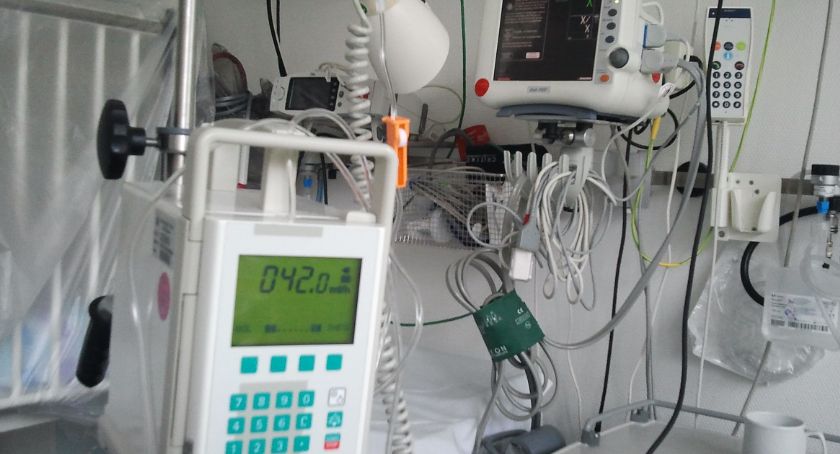 Dramatyczna sytuacja epidemiczna. Wojewoda uruchamia szpital tymczasowy