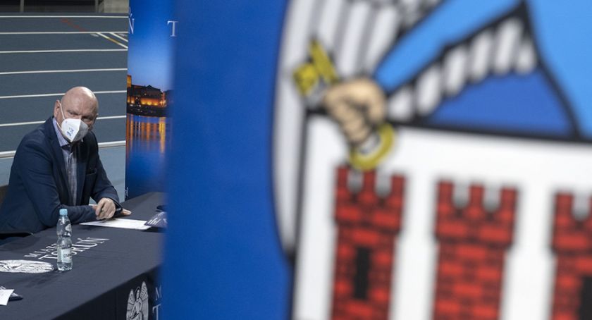 Mężczyzna wszedł do Urzędu i groził. Prezydent wzmacnia ochronę