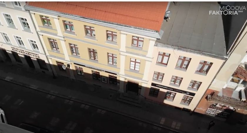 Remontowe Rewolucje. Kto aranżuje wnętrze luksusowych apartamentów Miodova Faktoria?