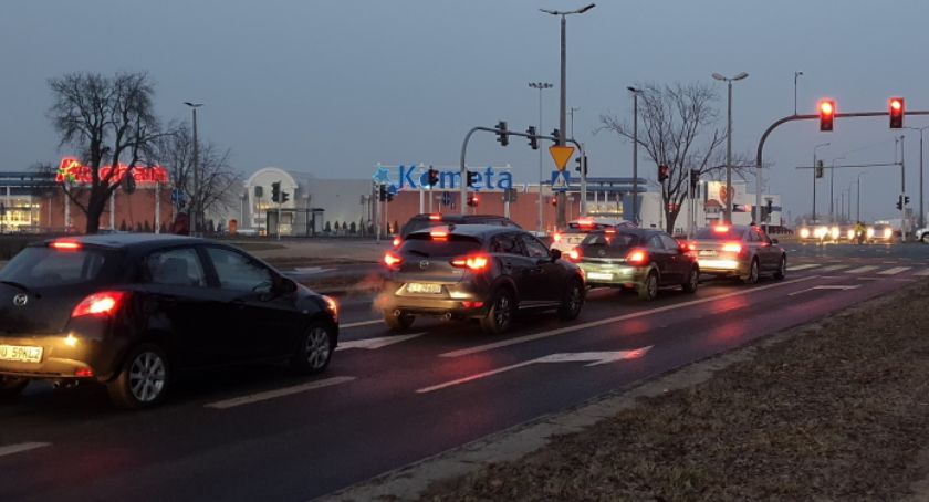 IMGW ostrzega: najbliższa noc pod znakiem zimowej aury