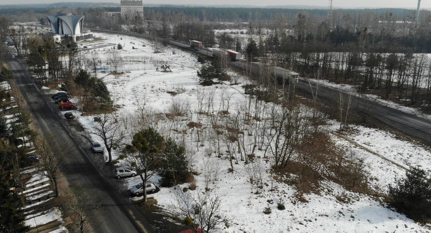 Były plac ćwiczeń wojskowych w Toruniu idzie na sprzedaż 