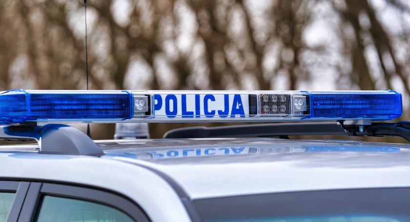 Policyjny pościg na parkingu przed toruńskim marketem
