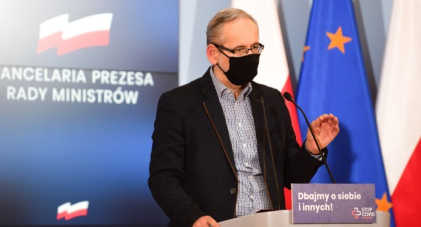 Rząd wprowadził nowe zasady bezpieczeństwa. Kraj podzielony na dwie strefy