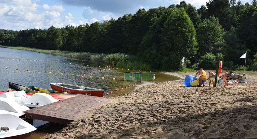 Bar z ogródkiem, kajaki i kino letnie. Podtoruńskie kąpielisko wraca z nowymi atrakcjami 