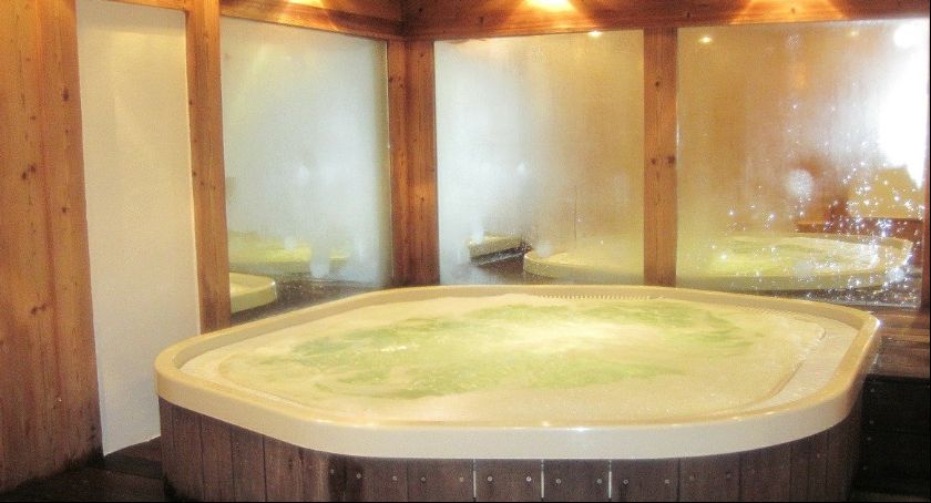 Dramat w Toruniu. 34-latka zmarła w hotelowym jacuzzi