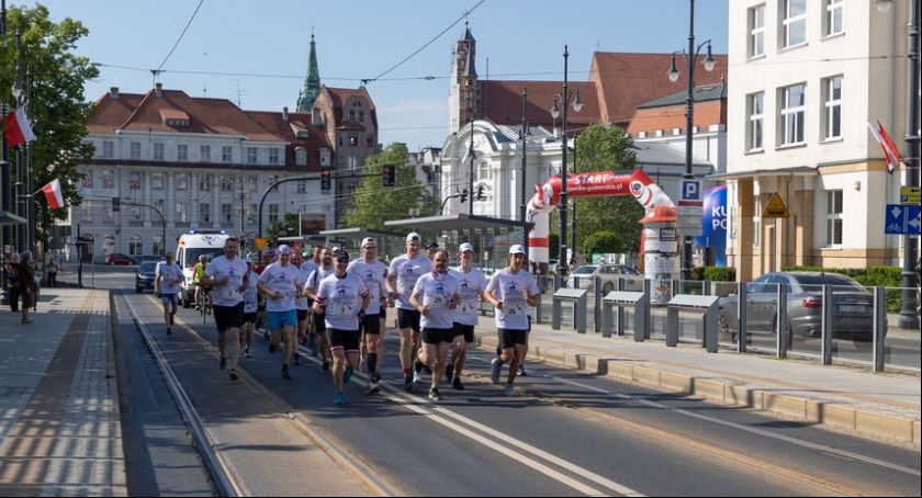 Sztafety uczciły pamięć Bronka i przebiegły z Bydgoszczy oraz Torunia do Grudziądza